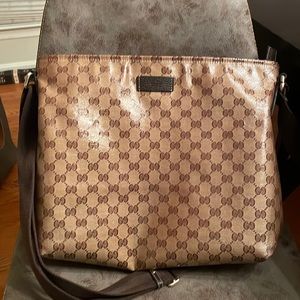 Must have Gucci Messenger Bag!